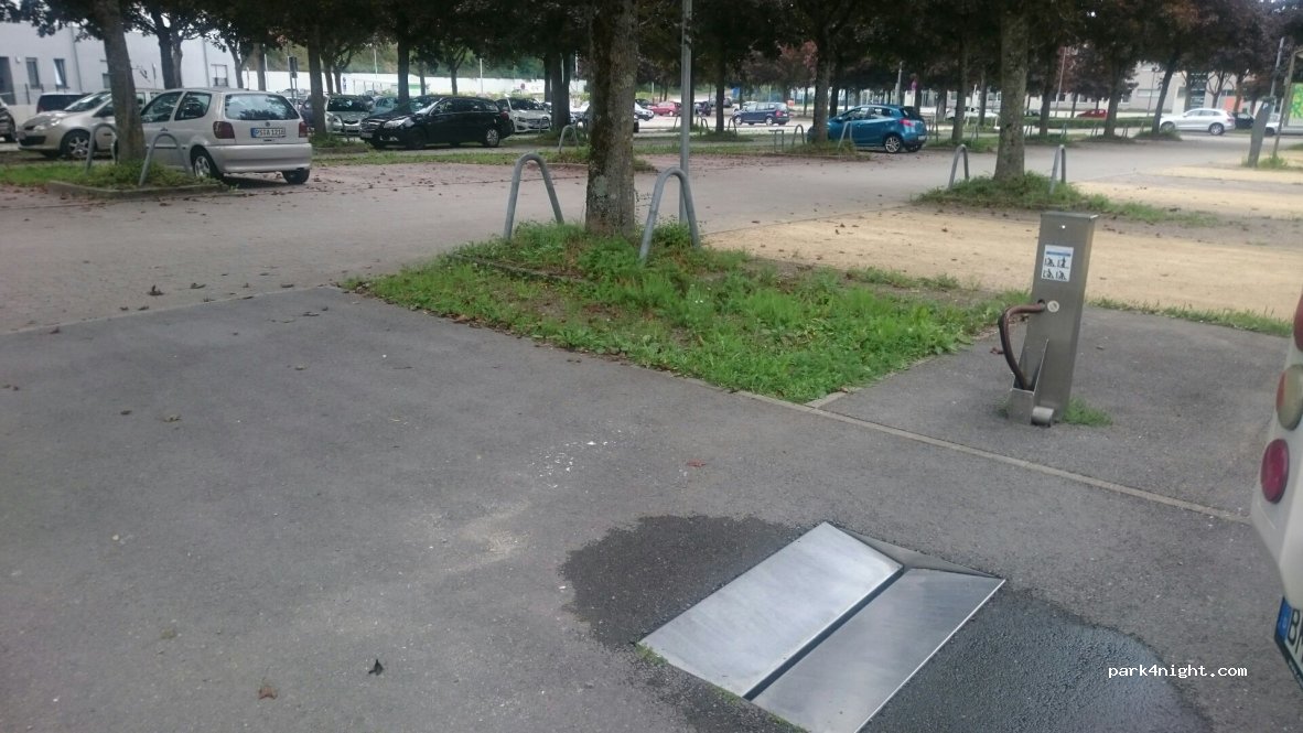 Wohnmobilstellplatz Am Messegelände — foto 3
