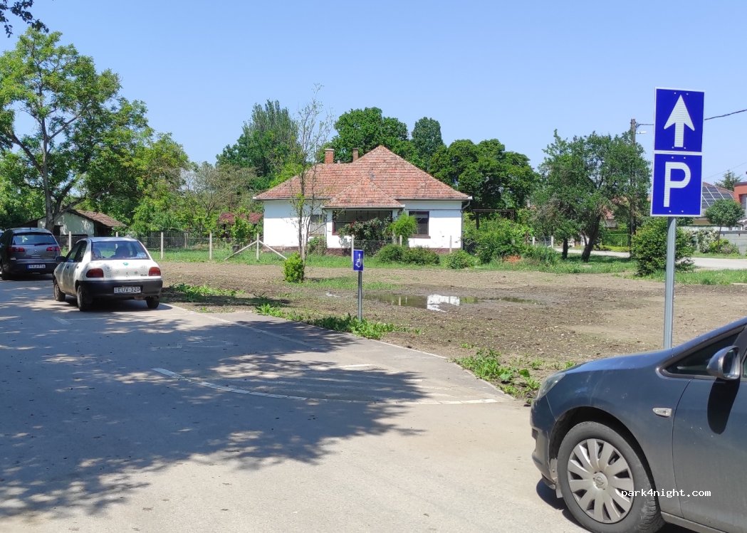 (5540) Szarvas - 20 Arborétum utca — foto