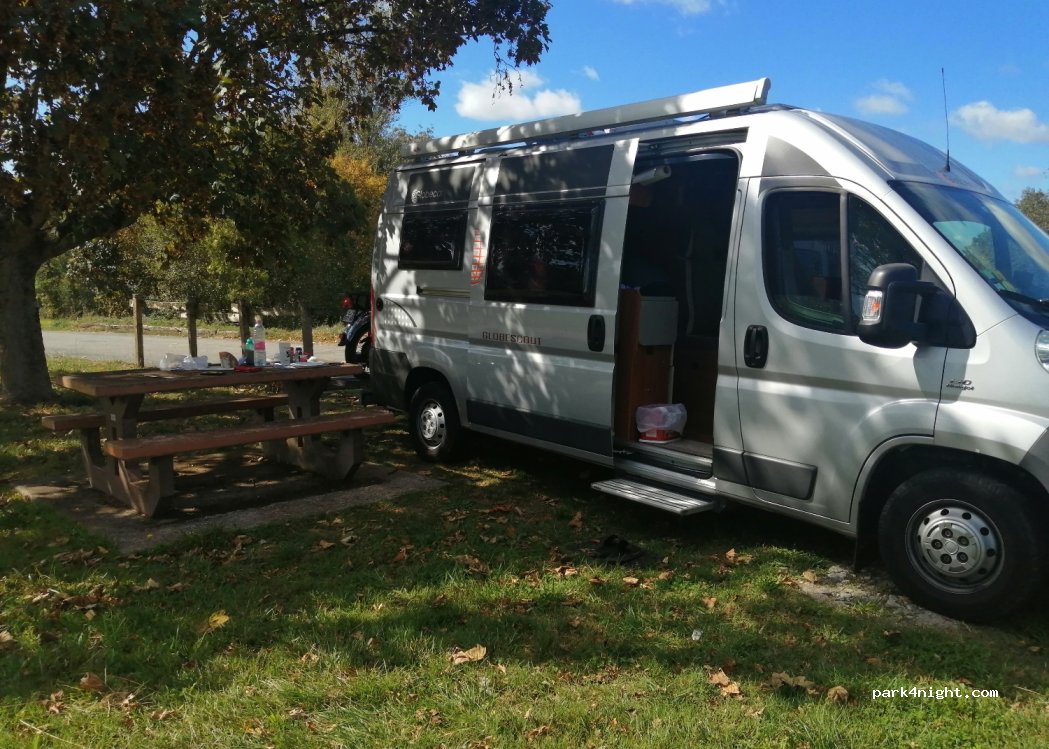 (24240) Mescoules - D933 — foto