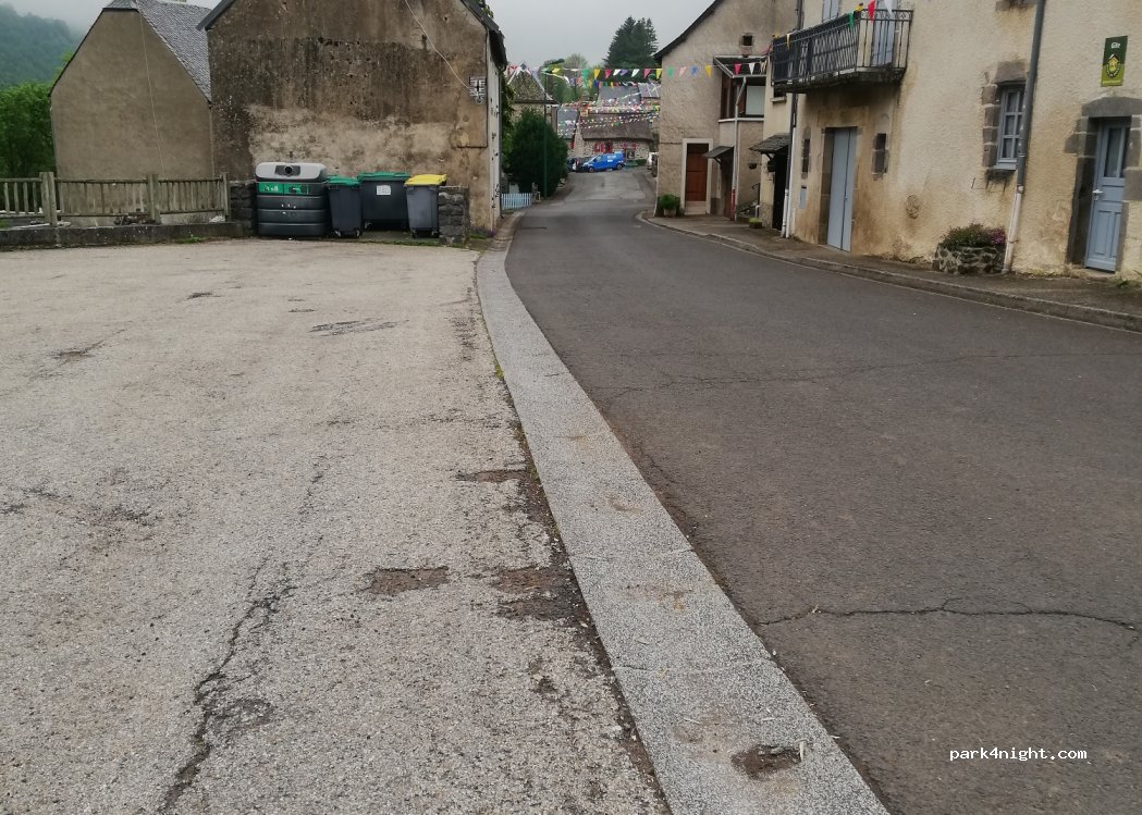 (63610) Valbeleix - 29 Rue du Cézallier — foto