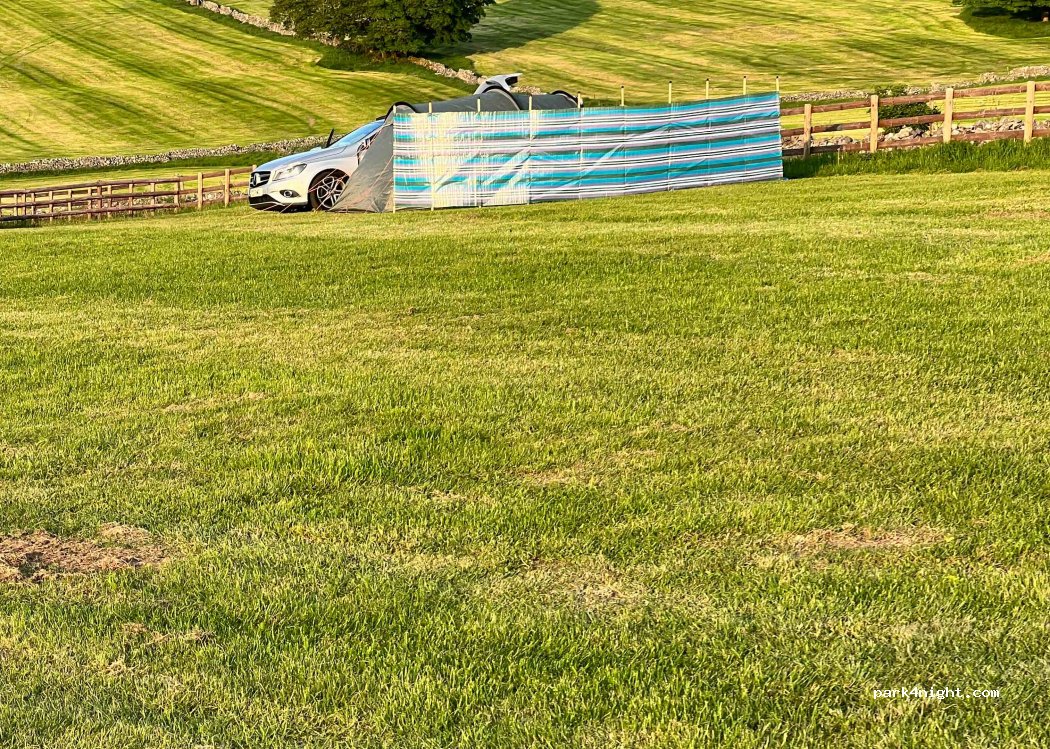 Burr's Manor Wild Camping — foto