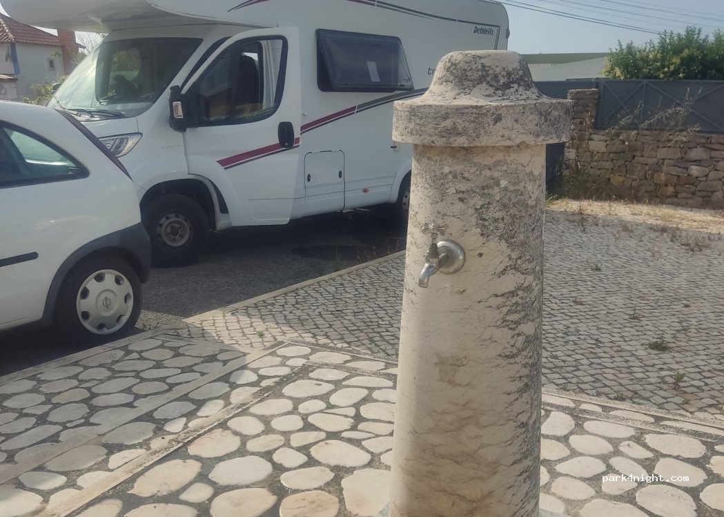 (2705) São João das Lampas - Av. Cinco de Outubro 61 — foto