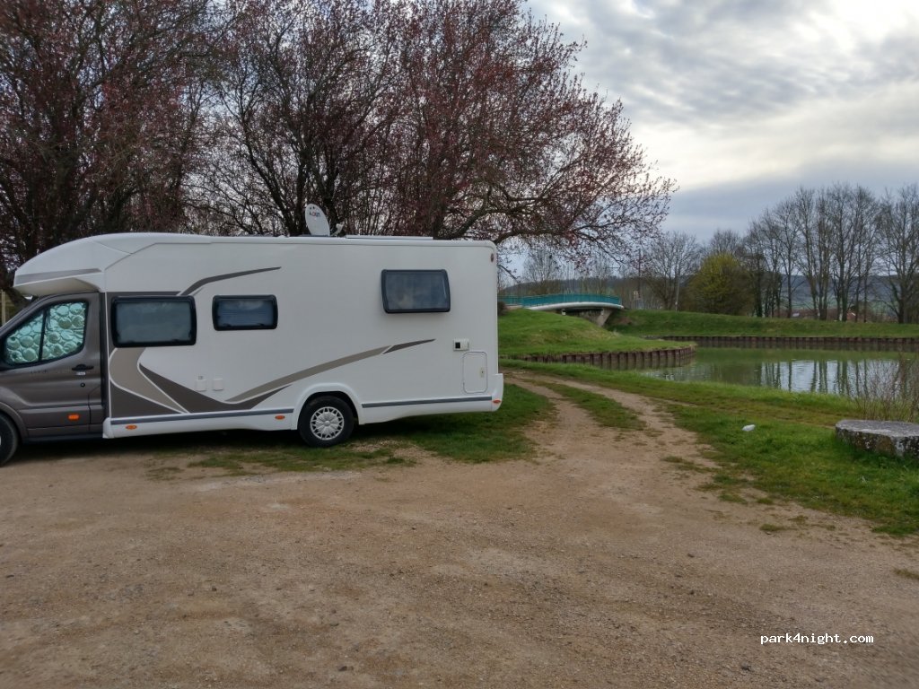 (21150) Pouillenay - 1 Rue du Canal — foto