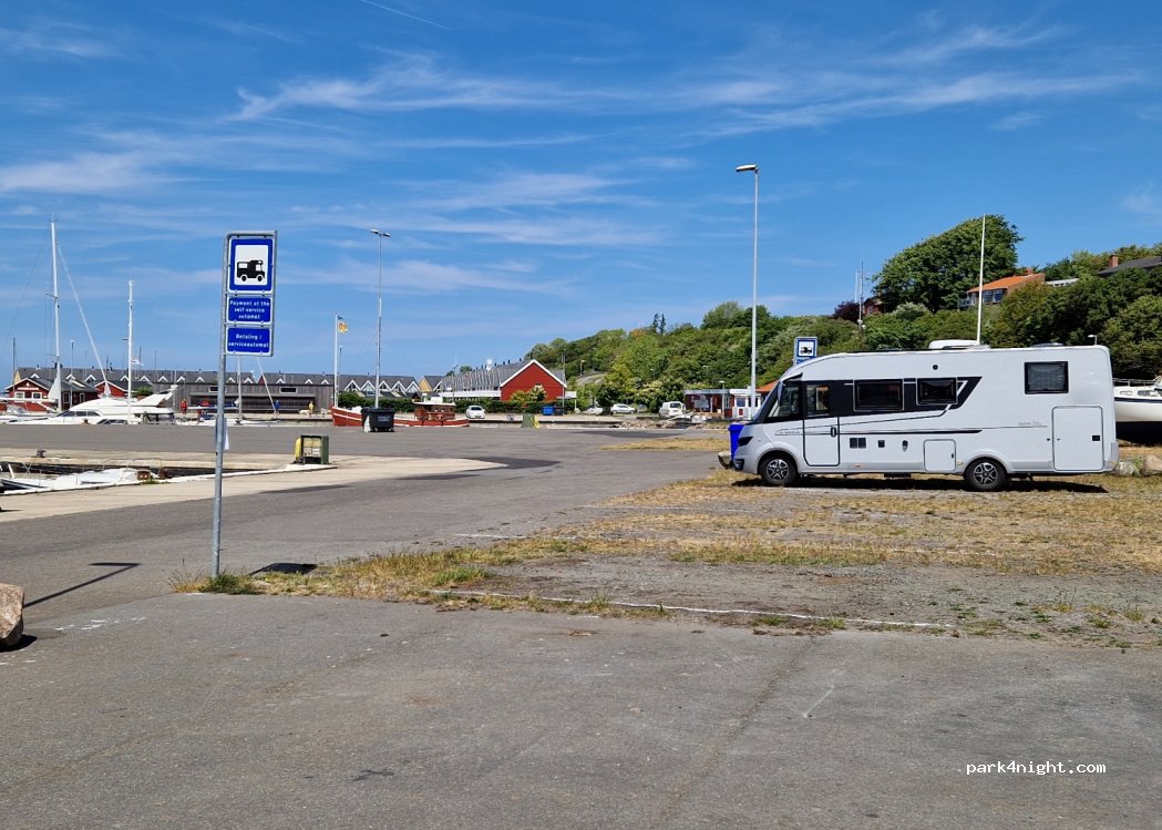 Wohnmobilstellplatz am Hasle Havn — foto