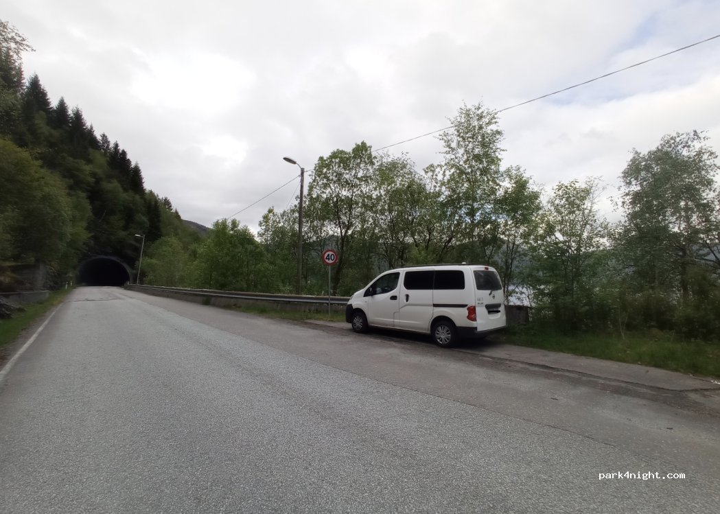 (5725) Vaksdal - 12 Kvitaskarvet — foto
