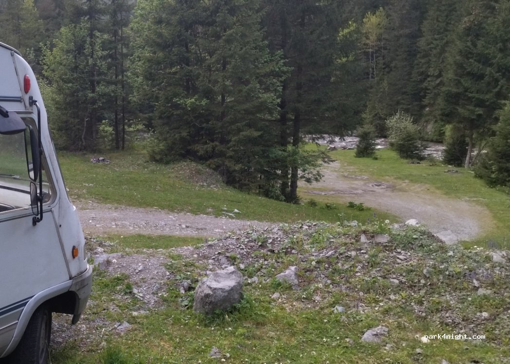 (407366) Măguri - — foto