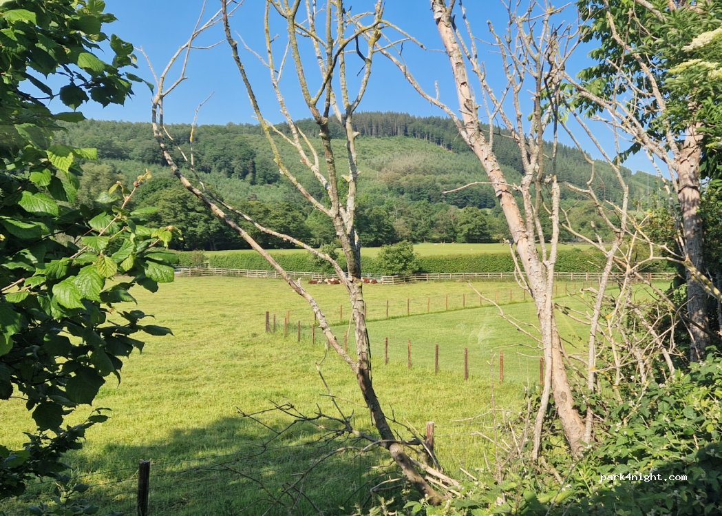 (NP8) Powys - A479 — foto