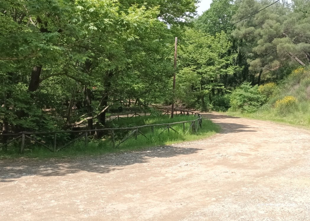 (613 00) Goumenissa - Unnamed Road — foto