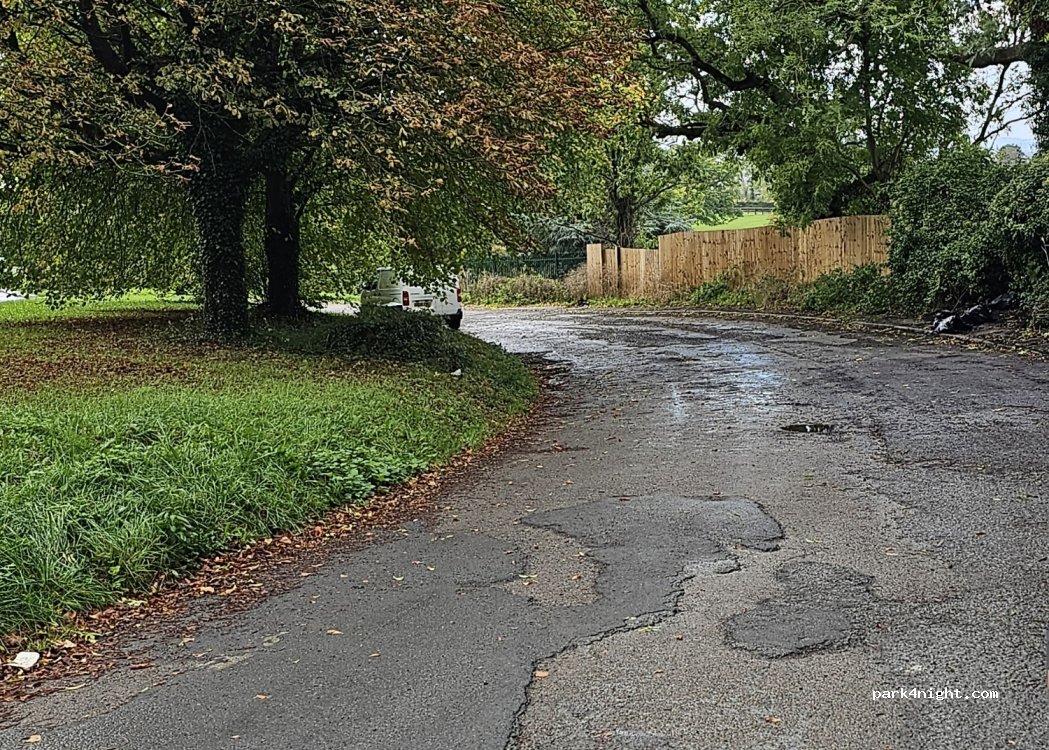 (GL52 3NX) Southam - New Road — foto