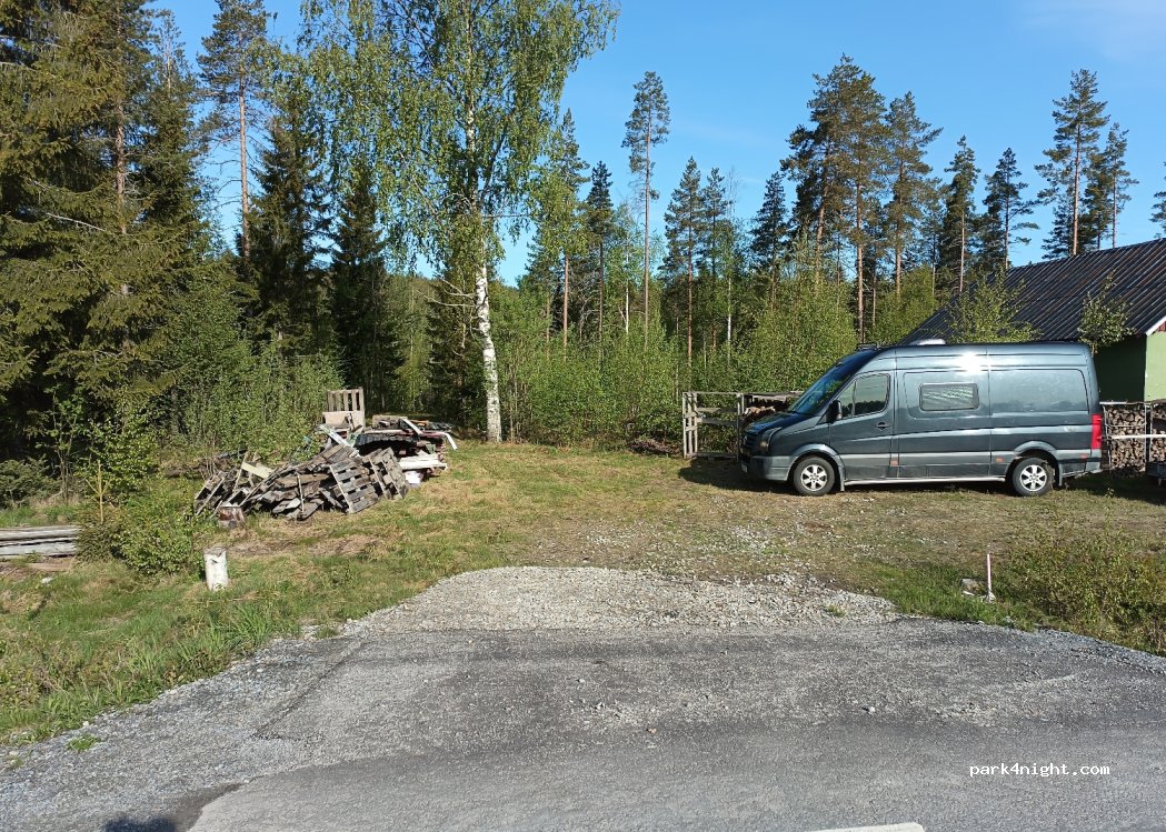 (922 67)  - 11 MICKELTRÄSK — foto