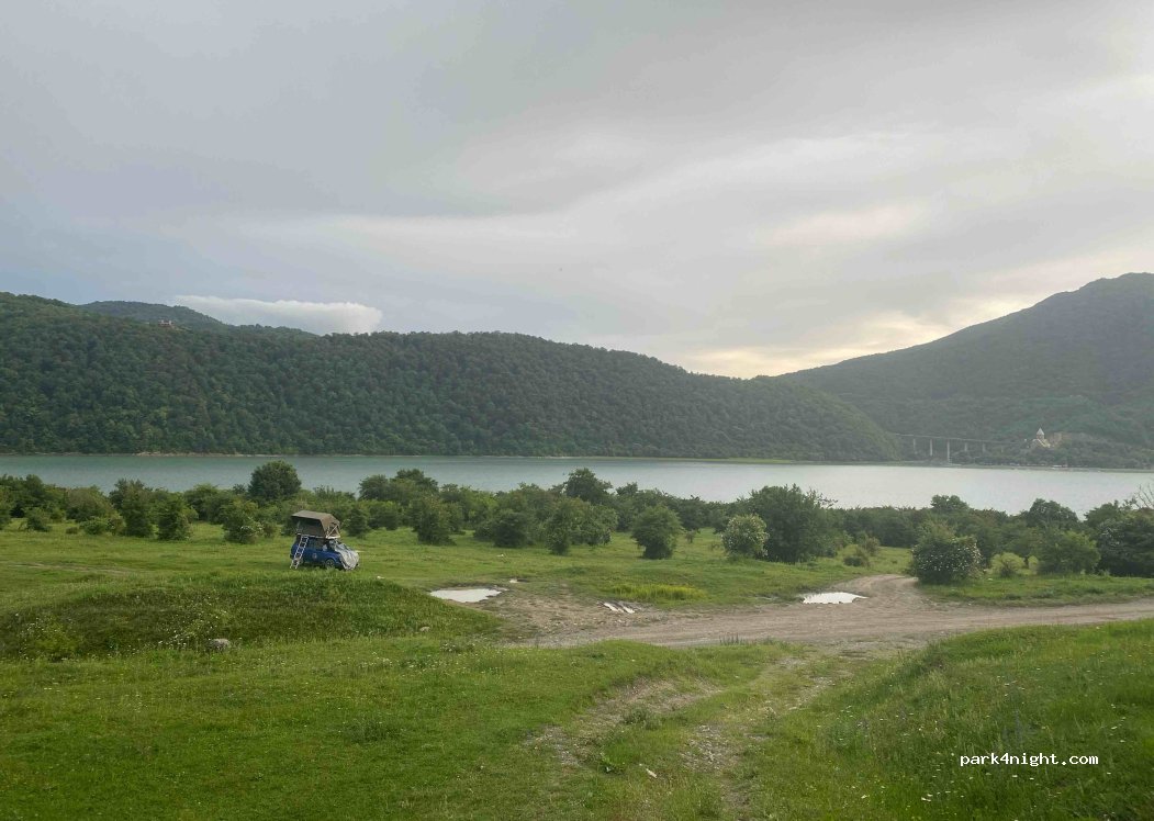 () Avenisi - — foto