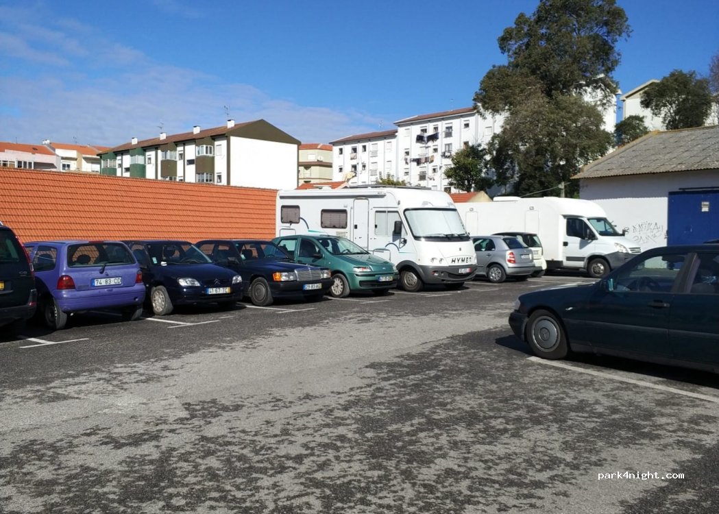 (2500) Caldas da Rainha - 20 Rua de Vitorino Frois — foto