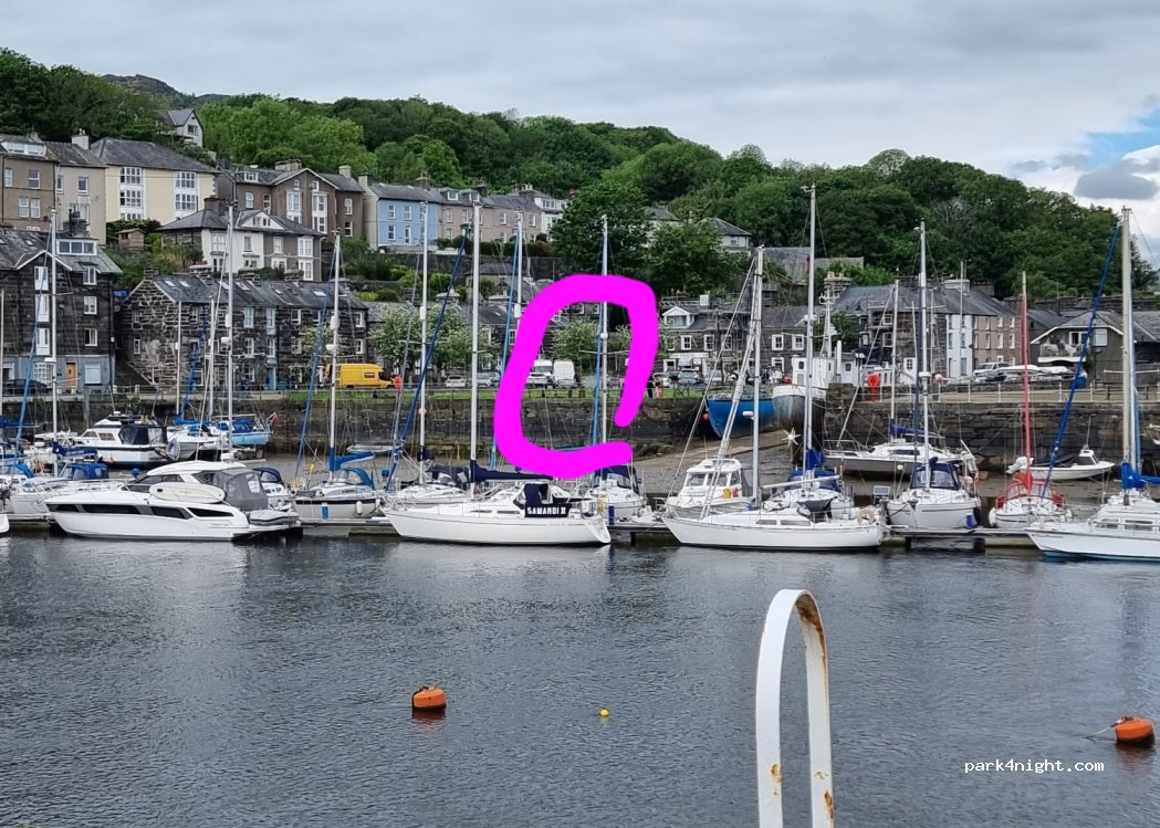 (LL49 9AT) Porthmadog - Lombard St — foto