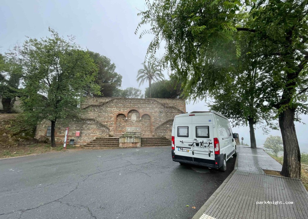 (21230) Cortegana - Explanada del Castillo — foto