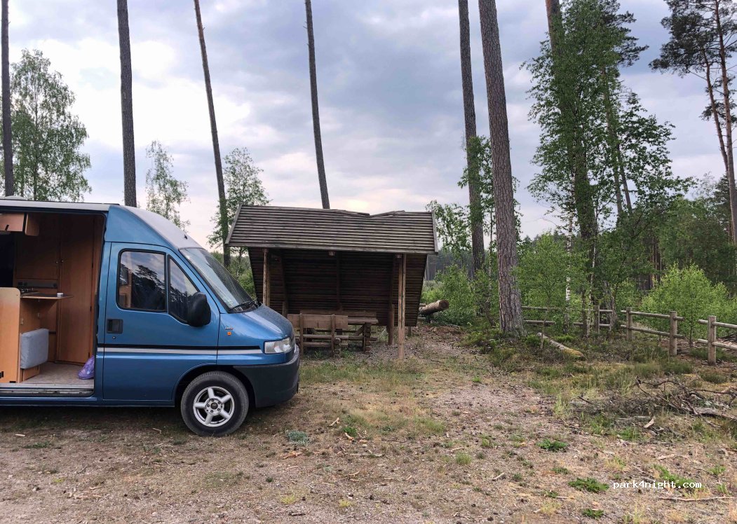 (83) Szludron - Unnamed Road — foto