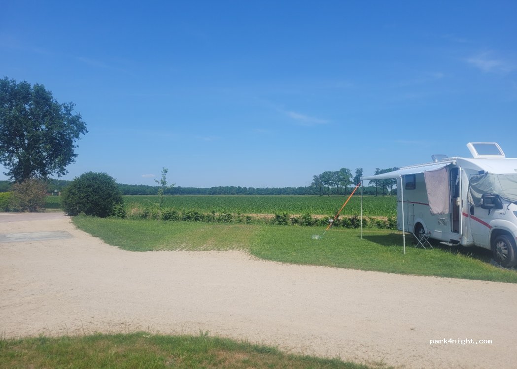 Camperplaats De Schaopswei — foto 2