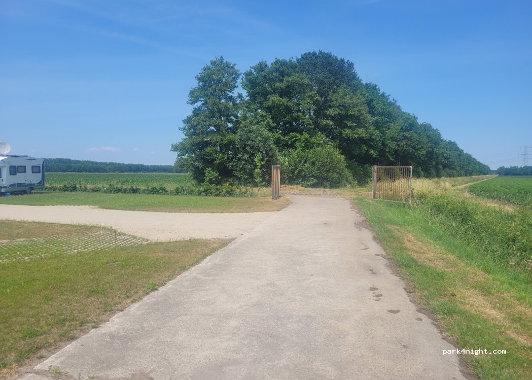 Camperplaats De Schaopswei — foto 4