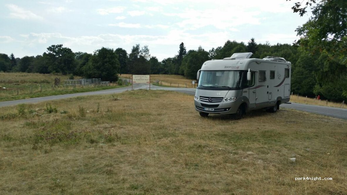 (74560) Monnetier-Mornex - 8100 Route des 3 Lacs — foto