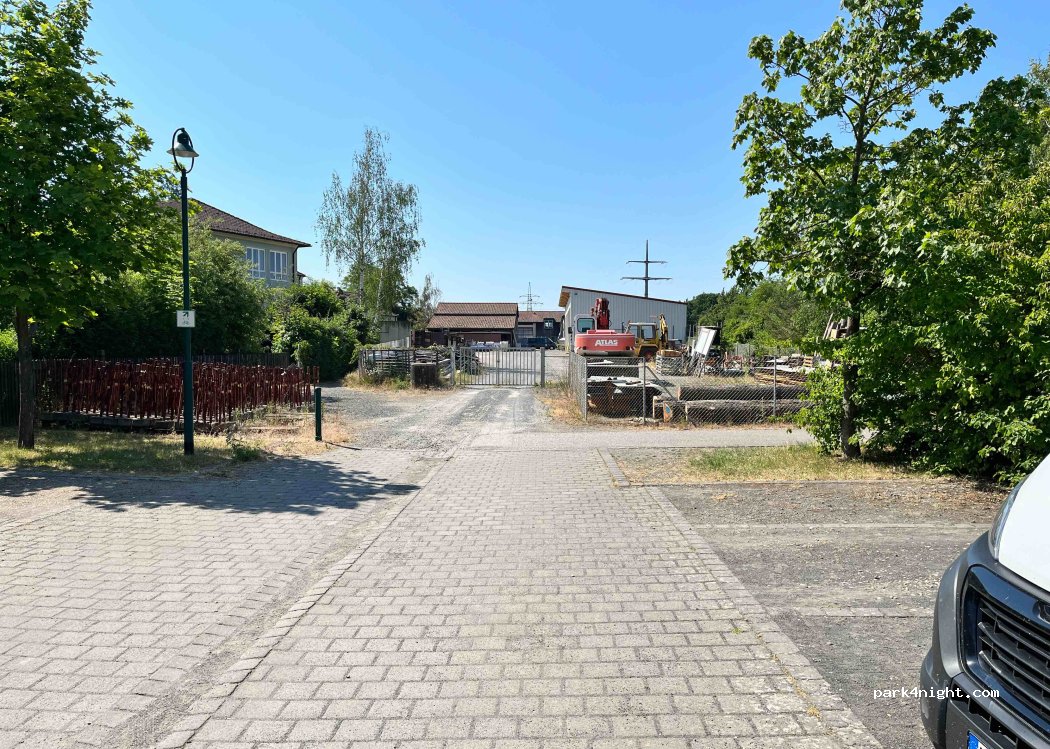 (97461) Hofheim in Unterfranken - 18 Bahnhofstraße — foto