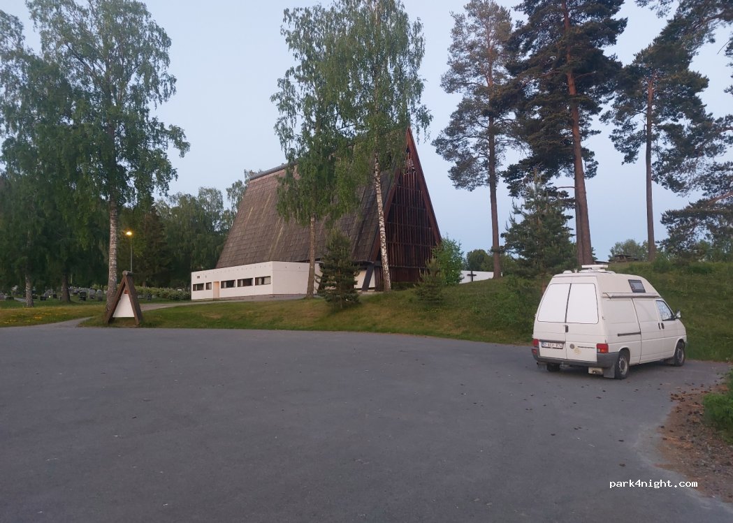 (2380) Brumunddal - 67 Kirkevegen — foto