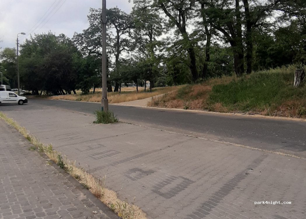 (61-001) Poznań - 5 Komandoria — foto