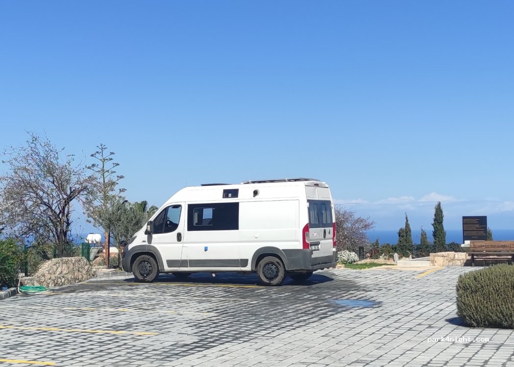 Beylerbeyi - Gulfidan Sokak — foto 4