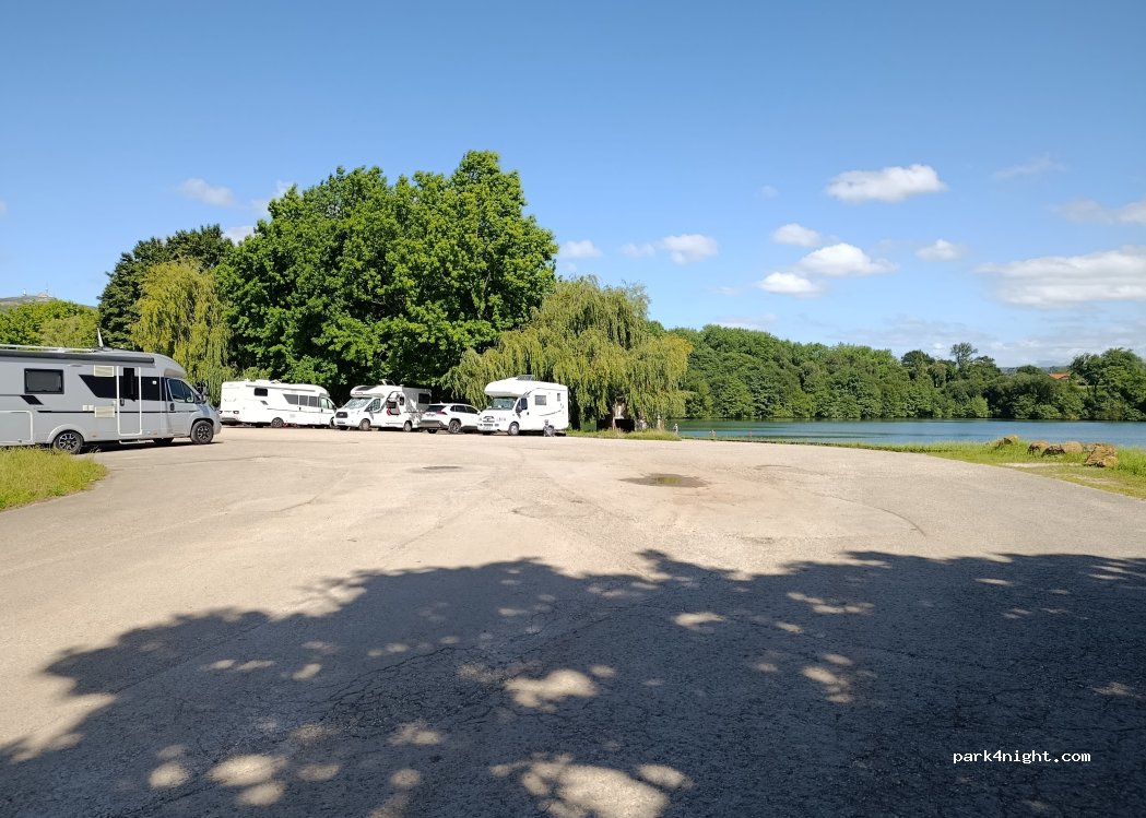 Aparcamiento Lago del Acebo — foto 5