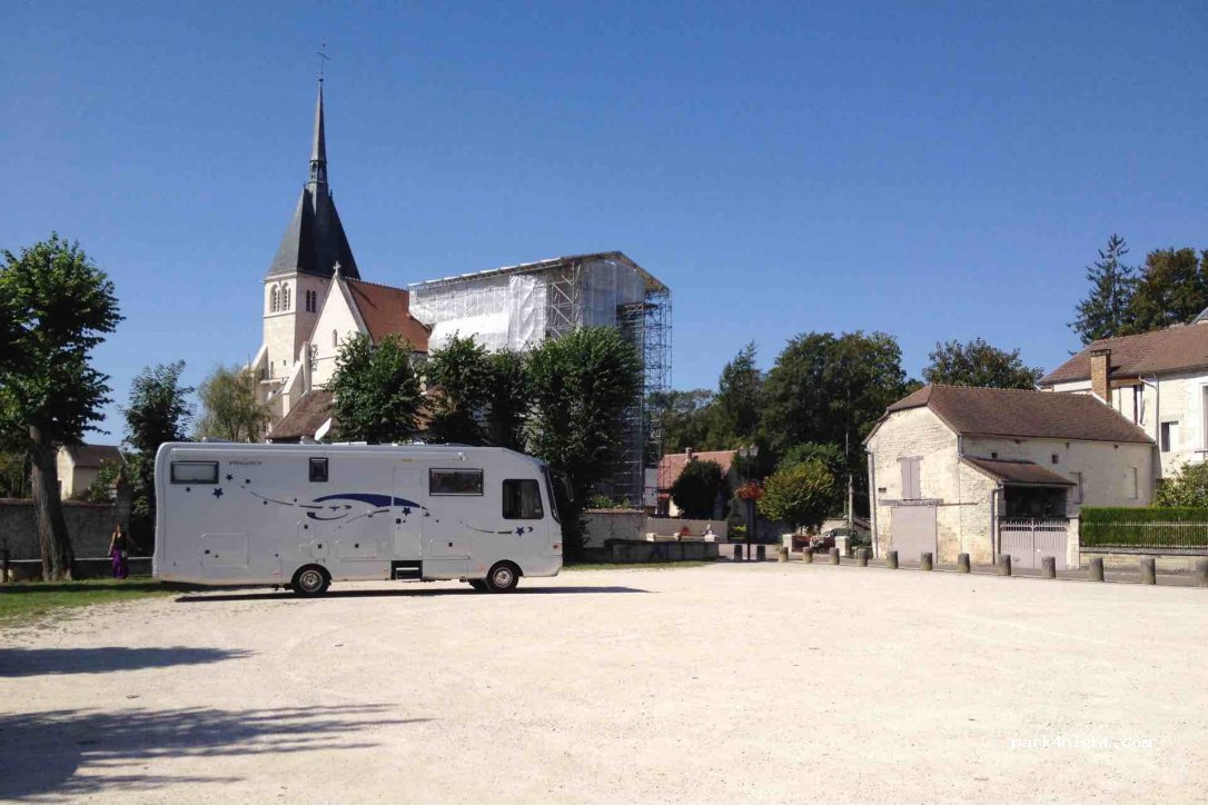 (10250) Mussy-sur-Seine - 1-3 Rue de l'Hôtel de ville — foto