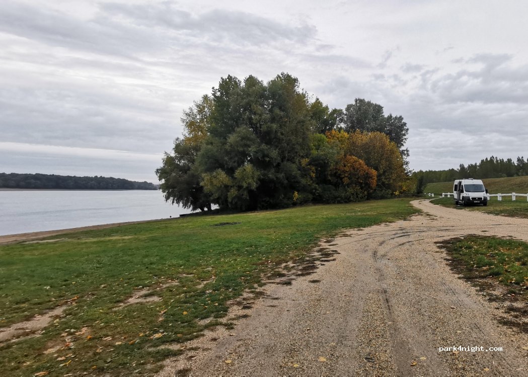 (6332) Uszód - 6 Béke utca — foto 3