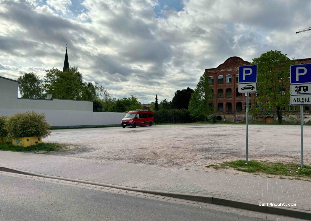 (39288) Burg (bei Magdeburg) - 5 Kirchhofstraße — foto