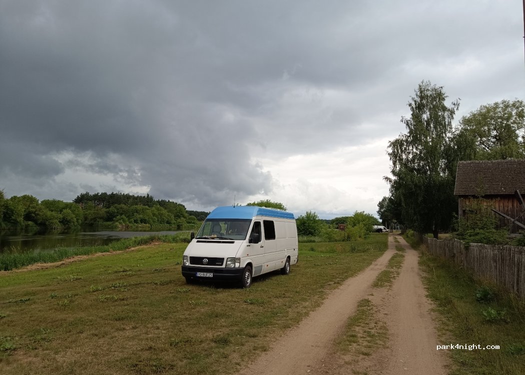 (18-414) Nowogród - 10 Muzealna — foto