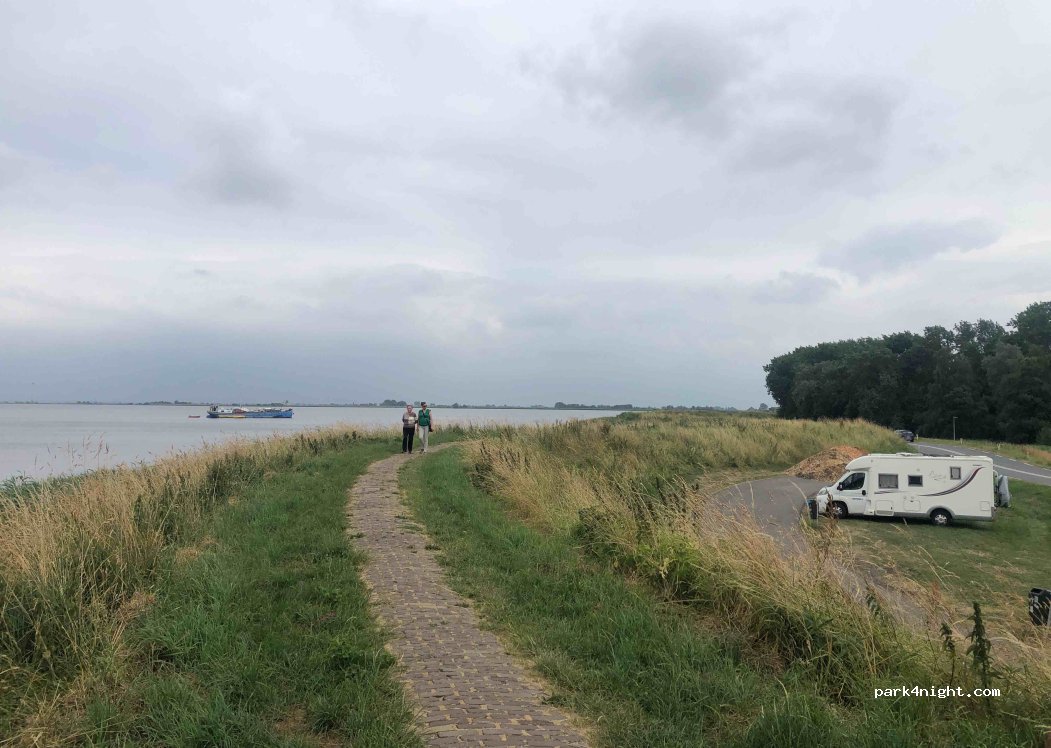 (1141 LC) Monnickendam - 1 Waterlandse Zeedijk — foto