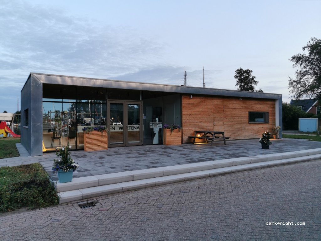 Camperplaats Jachthaven Wartena — foto 2