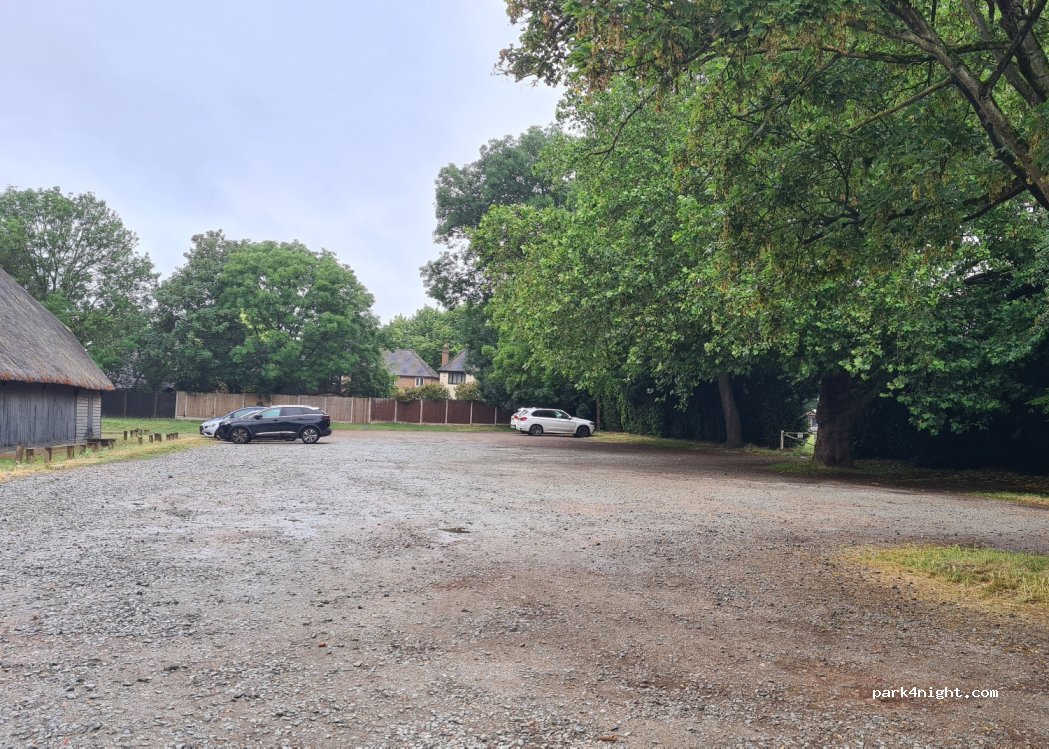 (RM14 1AU) Upminster - 114 Hall Lane — foto