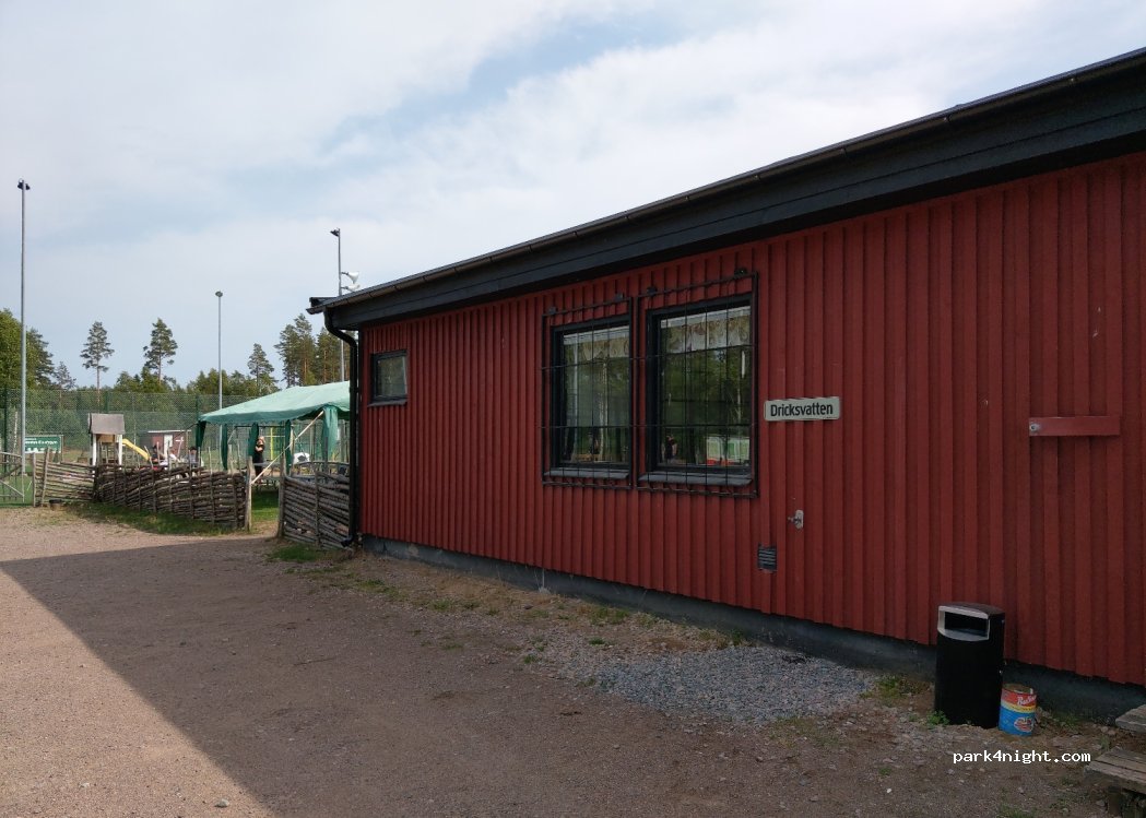 (590 83) Storebro - 11 Idrottsplatsvägen — foto