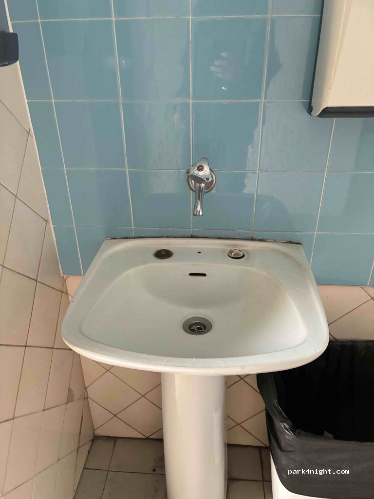 (8600-541) Lagos - b23 Rua do Compromisso Marítimo — foto 3