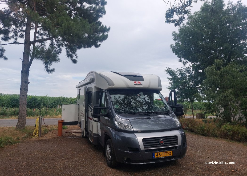 Wohnmobilstellplatz Hadres — foto 2