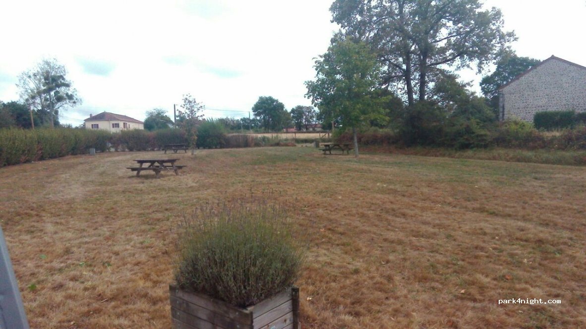 (87320) Thiat - Le Breuil — foto