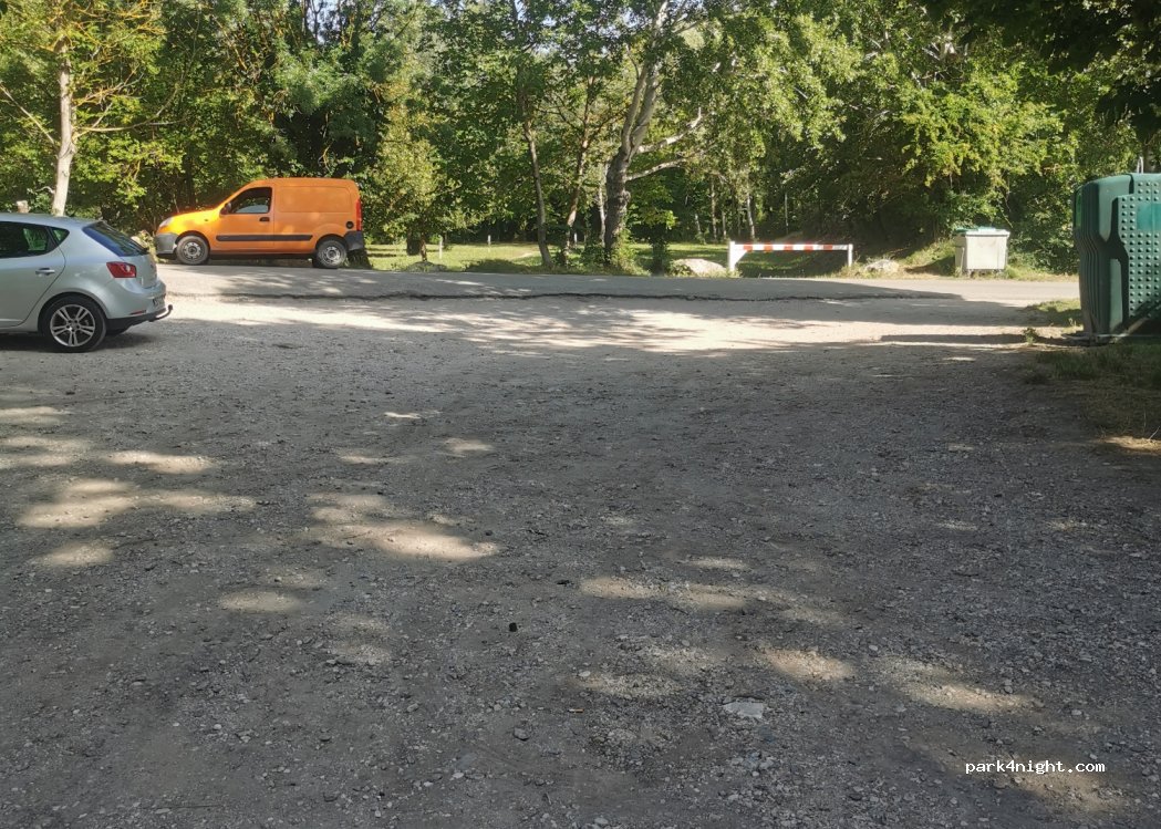 (84170) Monteux - 93 Chemin du Pont Naquet — foto