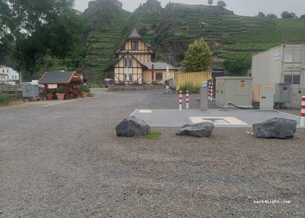 Wohnmobilstellplatz Mayschoß — foto 2