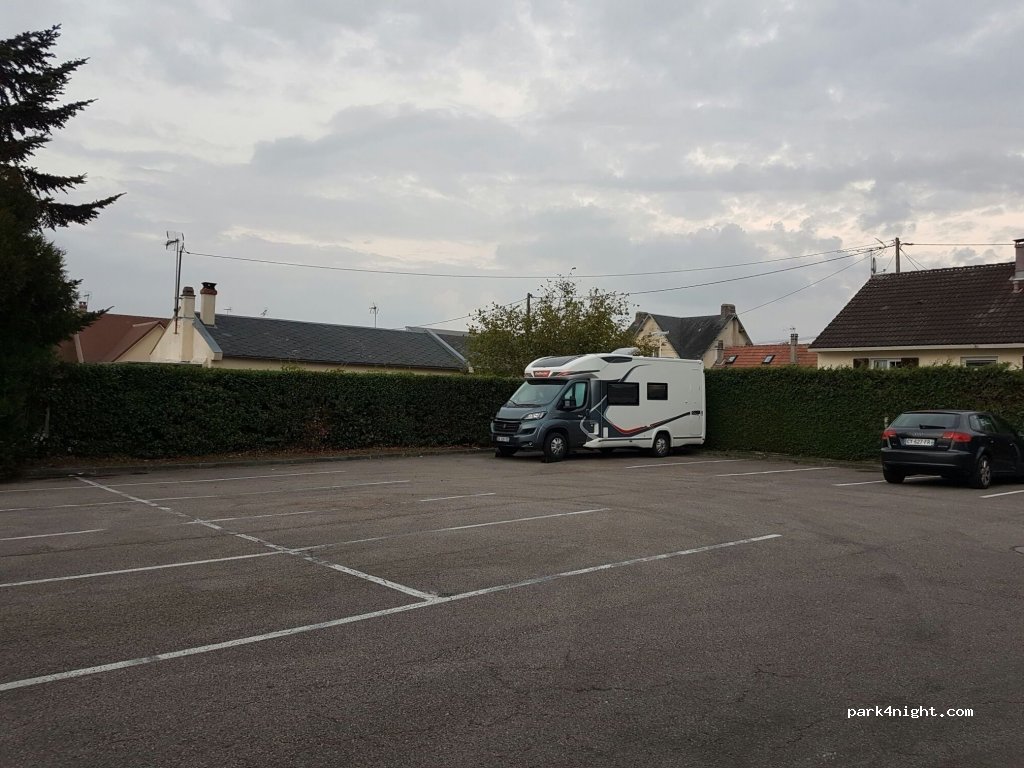 (27190) Conches-en-Ouche - 22 Rue Godefroy de Bouillon — foto