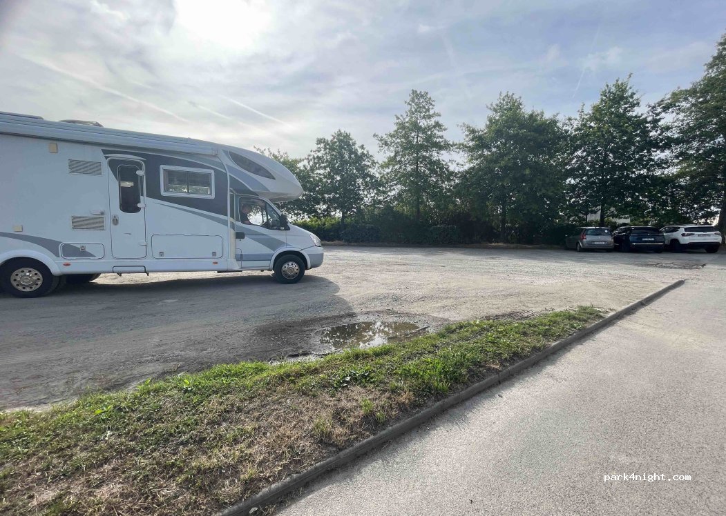 (44340) Bouguenais - 60 Rue des Écoles — foto