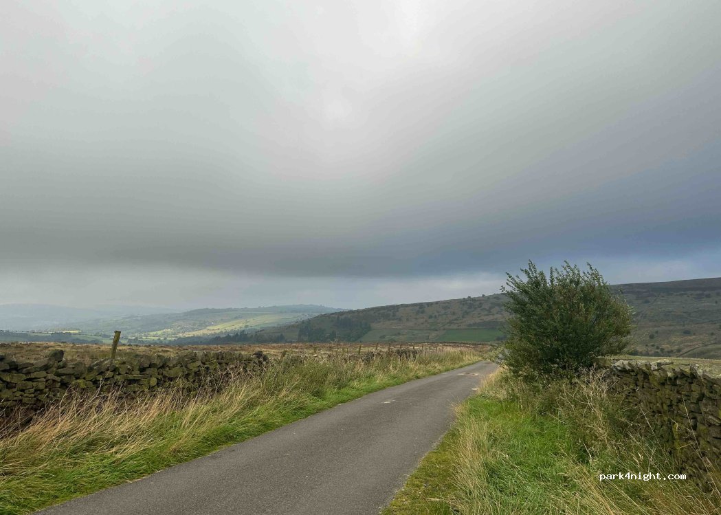 (SK13 6JZ) - Monks' Road — foto 2