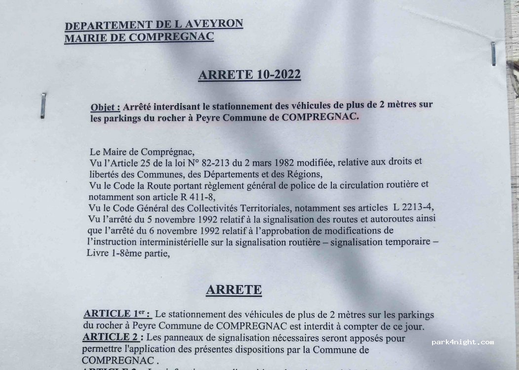(12100) Comprégnac - Route de Thérondels — foto