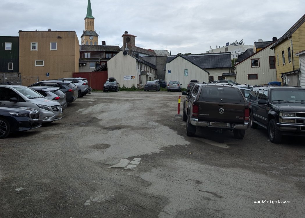 (9008) Tromsø - 28 Strandgata — foto