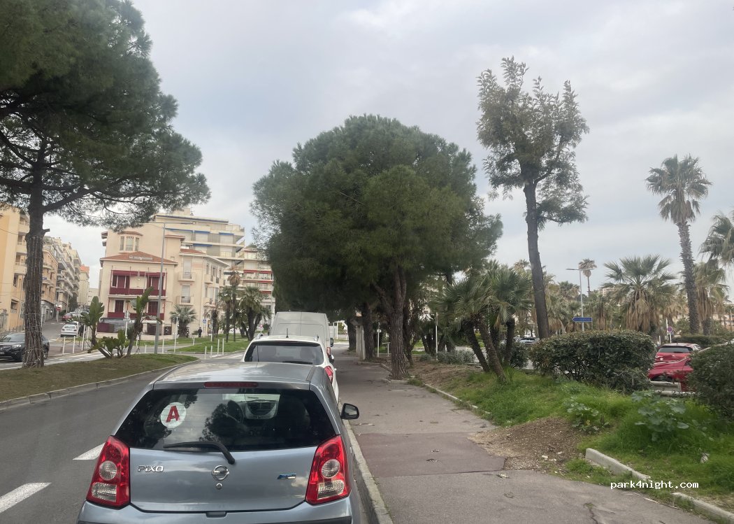 (06600) Antibes - 11-1,2- -2 Avenue Paul Arène — foto
