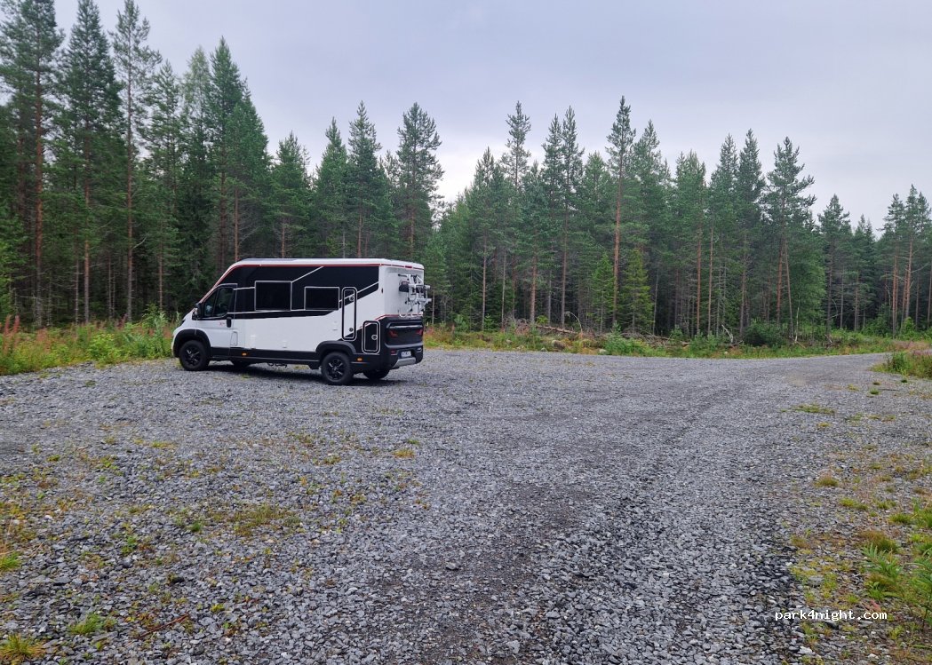 (905 83) Umeå - — foto