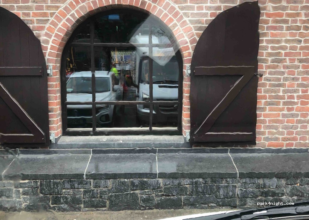 (D08 P3Y2) Dublin - 14 Newmarket — foto