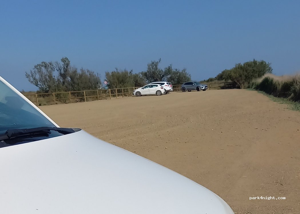 (17487) Empuriabrava - Unnamed Road — foto