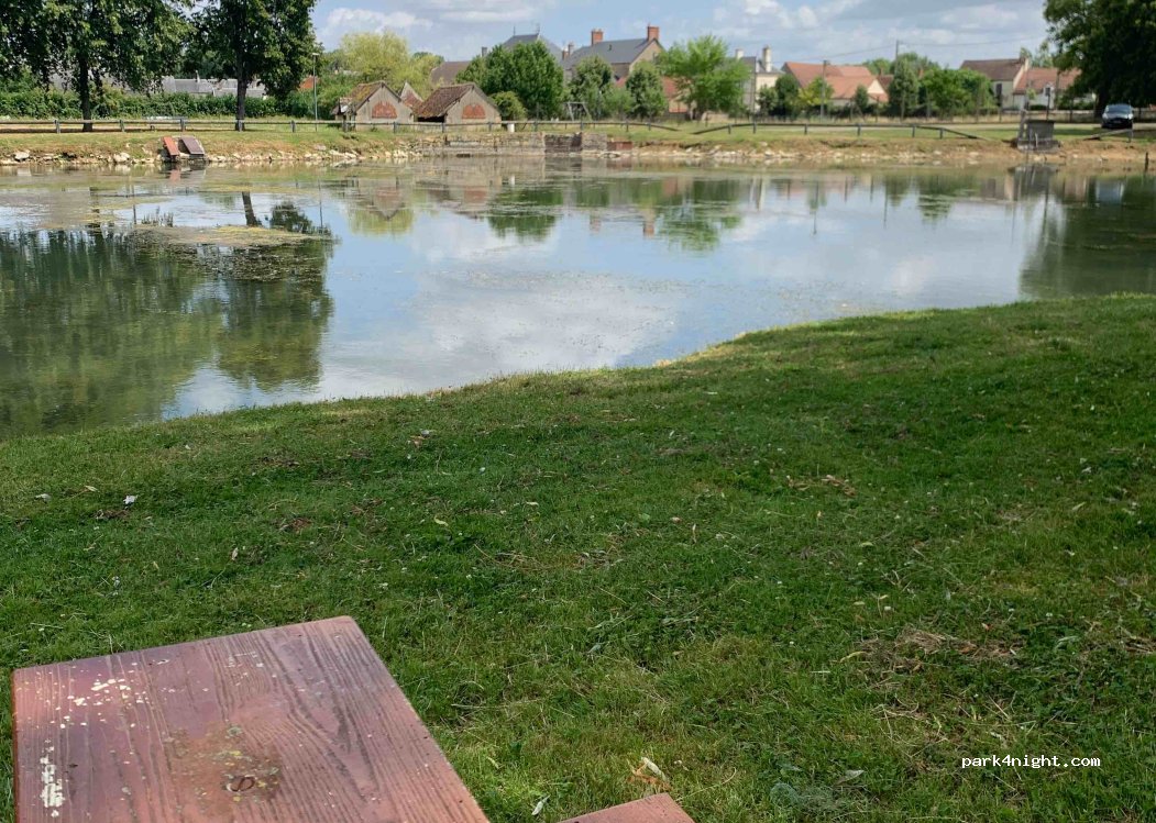 (18350) Blet - 174 Le Gouffre — foto